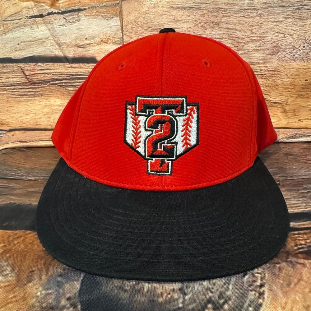 T2 Richardson PTS 20 Flexfit Baseball Hat Men's LG-XL Red Black Cap